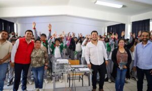 IMJUVE Zacatelco impulsa plática de concientización sobre prevención del suicidio en secundaria del municipio