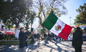 Conmemoran en Zacatelco el Día de la Bandera con llamado a la unidad y corresponsabilidad social