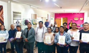 Mujeres artesanas lideran premiación del V Concurso Artesanal Ixtenco 2026