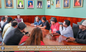 Alcalde Alfonso Sánchez García fortalece su cercanía y colaboración con comerciantes del tianguis sabatino.