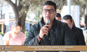 Presidente de Tetla asiste a concurso de declamación y oratoria.