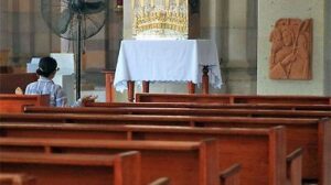 Roban iglesia en Apizaco, Tlaxcala; sustraen equipo de sonido y limosnas.