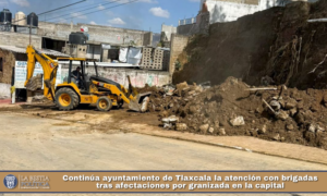 Continúa ayuntamiento de Tlaxcala la atención con brigadas tras afectaciones por granizada en la capital.