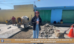 Inicia en Ixtenco el Programa de Bacheo para mejorar la movilidad en el municipio.