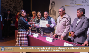 Reconoce Gobierno de Apizaco a alumnos destacados en desempeño académico.
