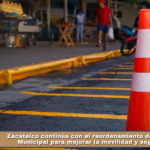Zacatelco continúa con el reordenamiento del Mercado Municipal para mejorar la movilidad y seguridad.