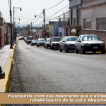Huamantla continúa mejorando sus vialidades con la rehabilitación de la calle Abasolo.