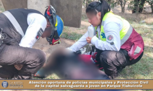 Atención oportuna de policías municipales y Protección Civil de la capital salvaguarda a joven en Parque Tlahuicole.