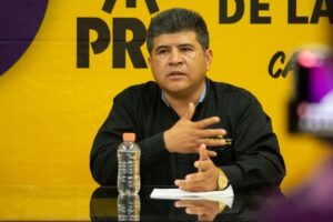 Julio César Pérez González presenta renuncia  al PRD Tlaxcala