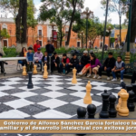 Gobierno de Alfonso Sánchez García fortalece la convivencia familiar y el desarrollo intelectual con exitosa jornada de ajedrez.
