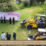 Con la entrega de nueva maquinaria para desazolve y limpieza refuerza Alfonso Sánchez la prevención en temporada de lluvias.