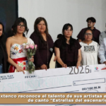 Ixtenco reconoce el talento de sus artistas en el concurso de canto «Estrellas del escenario».