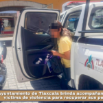Ayuntamiento de Tlaxcala brinda acompañamiento a mujer víctima de violencia para recuperar sus pertenencias.