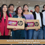 Apoya Gobierno del Estado a las juventudes con laptops y tablets.