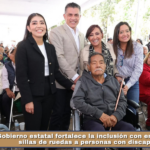 Gobierno estatal fortalece la inclusión con entrega de 240 sillas de ruedas a personas con discapacidad.