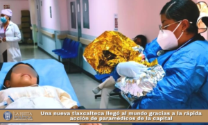 Una nueva tlaxcalteca llegó al mundo gracias a la rápida acción de paramédicos de la capital.