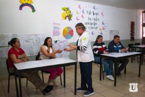 Universidad Metropolitana de Tlaxcala fortalece la orientación familiar con taller para madres y padres de familia