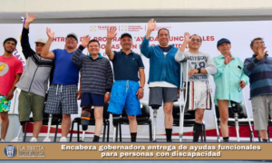 Encabeza gobernadora entrega de ayudas funcionales para personas con discapacidad.