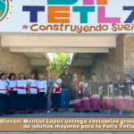 Giovani Montiel López entrega vestuarios gratuitos a grupos de adultos mayores para la Feria Tetla 2026.