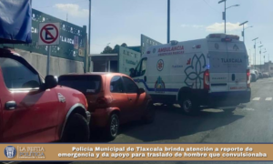 Policía Municipal de Tlaxcala brinda atención a reporte de emergencia y da apoyo para traslado de hombre que convulsionaba.