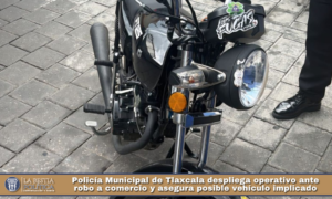 Policía Municipal de Tlaxcala despliega operativo ante robo a comercio y asegura posible vehículo implicado.
