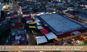 Javier Rivera Bonilla cumple su compromiso y entrega rehabilitada la explanada del Mercado 12 de Mayo.