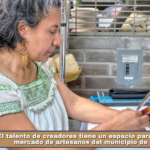 El talento de creadores tiene un espacio para crecer en el mercado de artesanos del municipio de Tlaxcala.