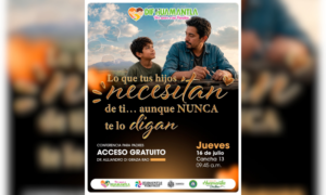 Rocío Hernández Castillo fortalece a las familias huamantlecas con conferencia para mejorar la comunicación entre padres e hijos.