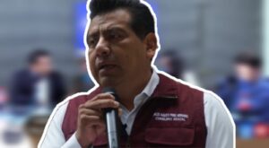Carlos Augusto Pérez llama a una contienda interna con piso parejo y destaca trayectoria de 26 años en servicio público.