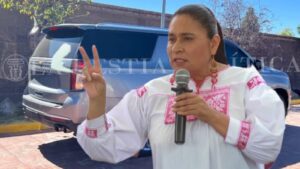 Ana Lilia Rivera se reserva postura sobre las camionetas blindadas de Lorena Cuéllar.