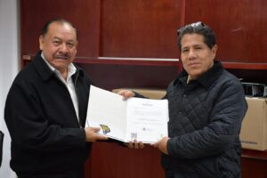 Celerato Sartillo asume la dirección general del COBAT tras relevo en el sector educativo