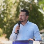 Azaín Ávalos niega “aviadores”, rechaza adeudos y atribuye acusaciones a una estrategia electoral.