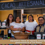 Zacatelco lleva su riqueza cultural y gastronómica a Los Pinos.