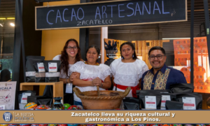 Zacatelco lleva su riqueza cultural y gastronómica a Los Pinos.