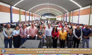 Cientos de corazones reunidos en Zacatelco para celebrar a sus abuelitas y abuelitos.