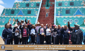 Grupo de adultos mayores de Tetlanohcan disfruta viaje recreativo a Chignahuapan.