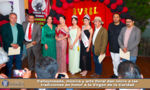 Callejoneada, música y arte floral dan inicio a las tradiciones en honor a la Virgen de la Caridad.