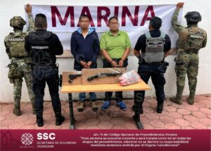 Detiene SSC a dos sujetos por portación ilegal de arma de fuego.