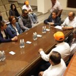 Gobierno estatal refrenda respeto a la libre manifestación y acompaña a familiares de docente de educación física.