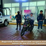 Seguridad Pública Municipal recupera motocicleta en menos de una hora en Tlaltelulco.