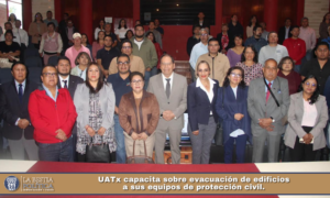 UATx capacita sobre evacuación de edificios a sus equipos de protección civil.