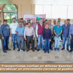 Transportistas confían en Alfonso Sánchez García para encabezar un movimiento cercano al pueblo de Tlaxcala.