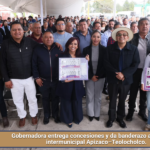 Gobernadora entrega concesiones y da banderazo a nueva ruta intermunicipal Apizaco–Teolocholco.