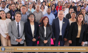 Entrega Lorena Cuéllar 34 vehículos como reconocimiento al magisterio.