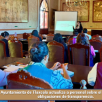 Ayuntamiento de Tlaxcala actualiza a personal sobre el nuevo portal de obligaciones de transparencia.