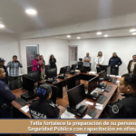 Tetla fortalece la preparación de su personal de Seguridad Pública con capacitación en ofimática.