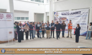 Apizaco entrega rehabilitación de plaza cívica en primaria Benito Juárez.