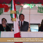 Idelfonso Carro Roldán encabeza el Grito de Independencia ante cientos de panotlenses.