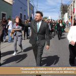 Huamantla celebra con orgullo el desfile cívico por la Independencia de México.