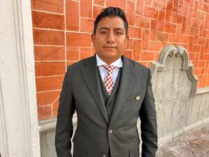Alcalde de Ayometla afirma que síndica ya fue reinstalada, pero aún no se presenta a Cabildo.